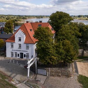Traditionshaus By Zollenspieker Faehrhaus